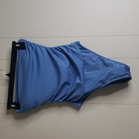 Women's Shirred Ribbed Bandeau Cheeky One Piece Swimsuit Blue Shade & Shore S - Picture 3 of 8